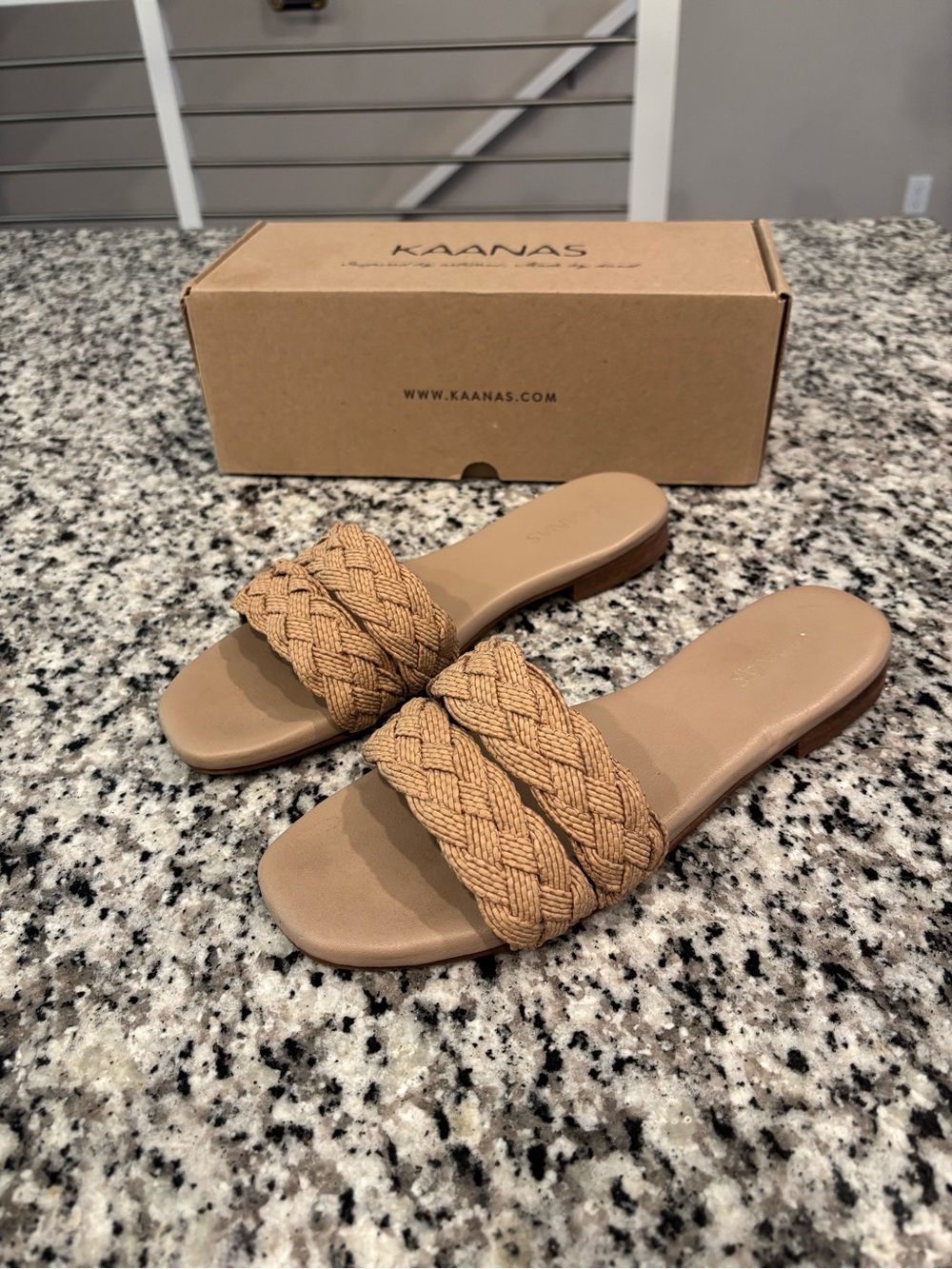 Kaanas Papagayo Double Braid Slide Sandals Camel Sz 8M